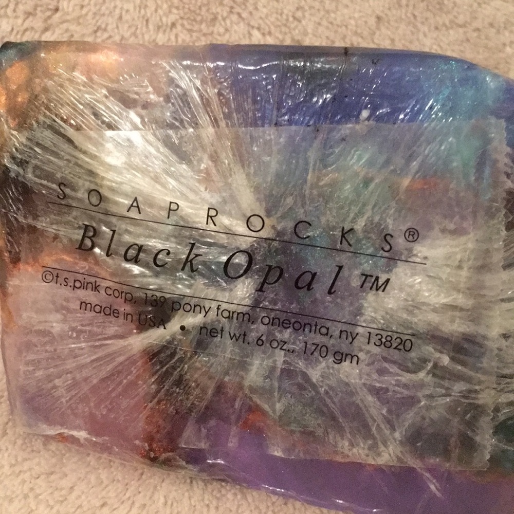 Soap Rocks Black Opal Scented Luxury Hand Soap NWT - Picture 5 of 5